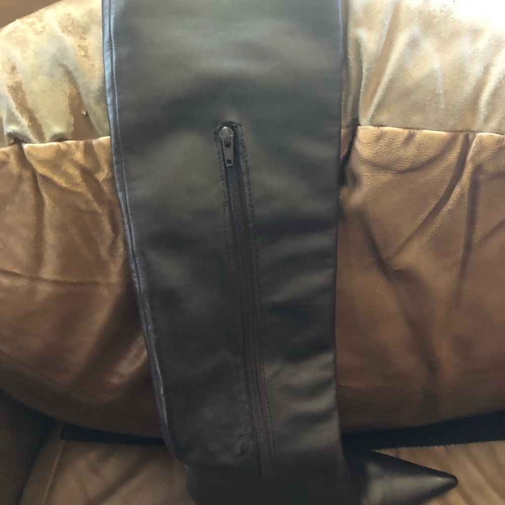 The Row Bourgeoise Leather Boots - Picture 4 of 5